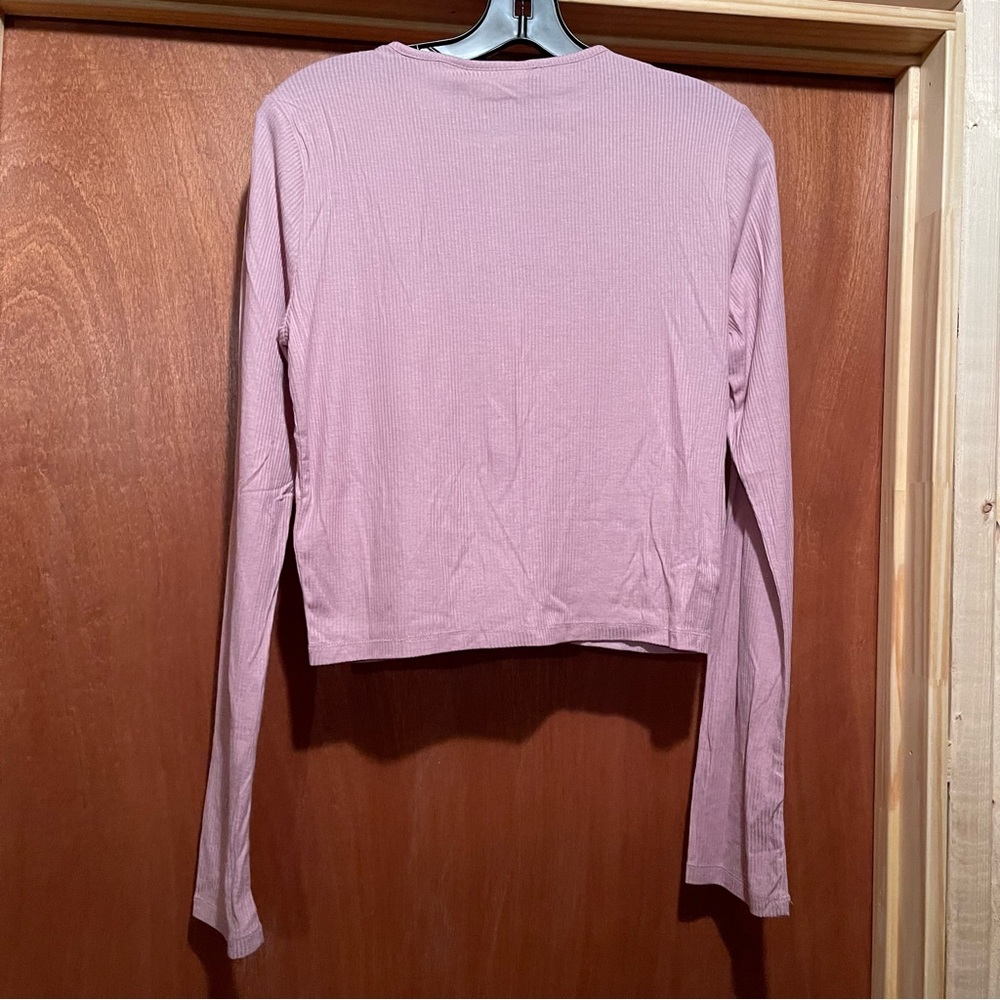 Weekday Lilac Cropped Ribbed Cardigan Top - Picture 5 of 6